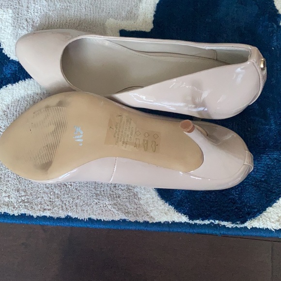 Express Heels - Picture 5 of 5